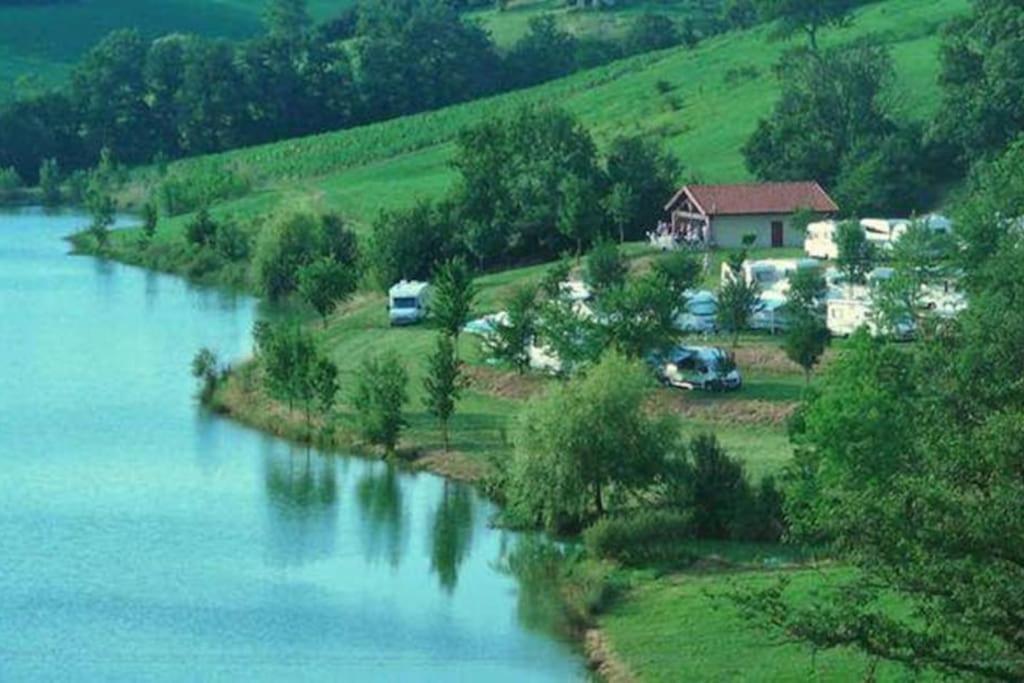 Ferme Ariegeoise, Gite Du Lac Unzent Exteriör bild